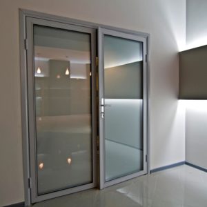 Алюминиевая дверь 1300×2200 мм. GFTD41202 Алюминиевая дверь 1300×2200 мм. GFTD41202